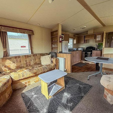 Spacious 8 Berth Caravan At Southview Holiday Park Near Skegness Ref 33018Ml Exteriér fotografie